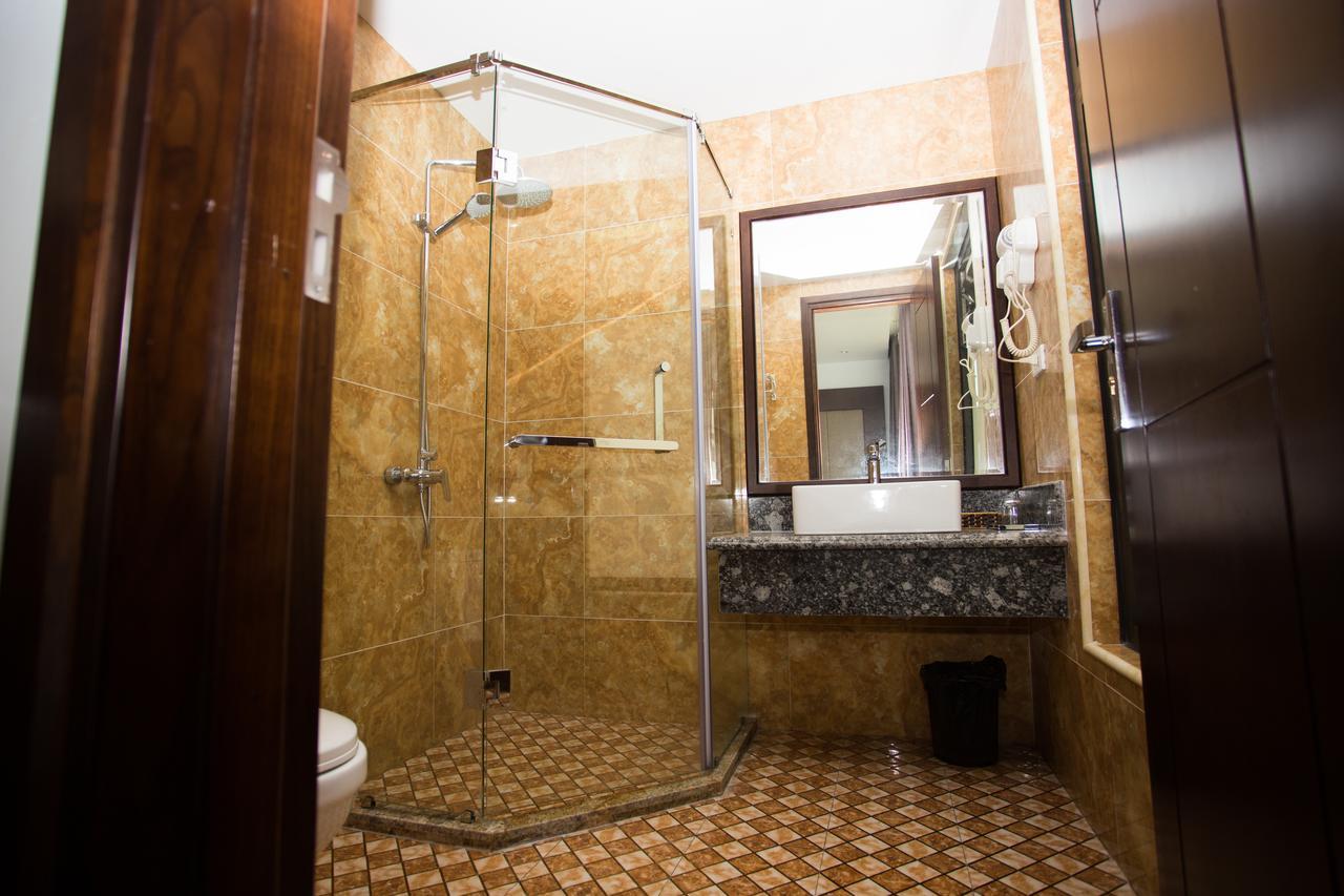 Moc Tra Hotel Tuan Chau Ха Лонг Екстериор снимка