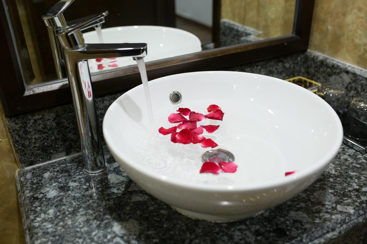 Moc Tra Hotel Tuan Chau Ха Лонг Екстериор снимка